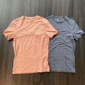 2 H&M slim fit t-shirts, medium